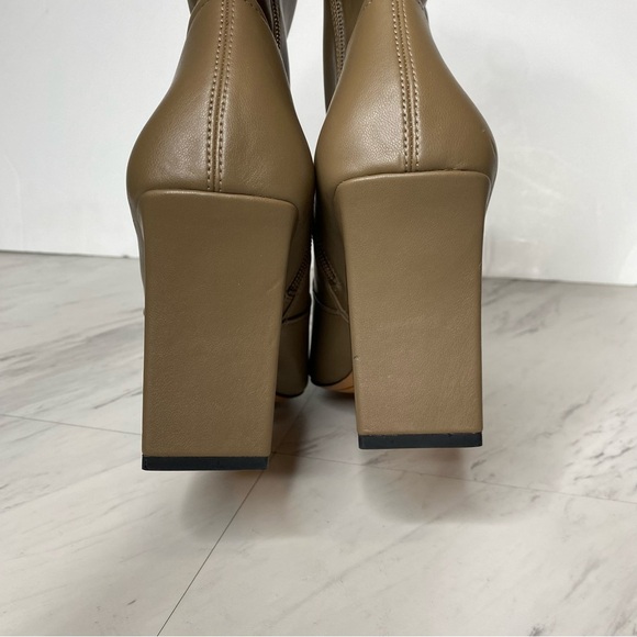 Franco Sarto Avana Faux Leather Pointy Toe Heeled Bootie 10M - Picture 4 of 14